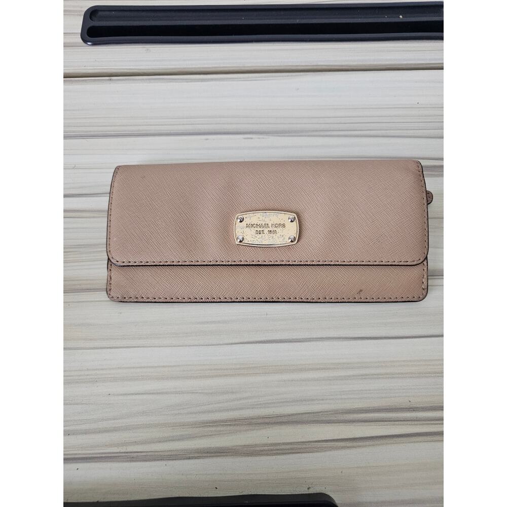 Michael Kors Jet Set Travel Continental Tan Wallet